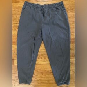 Forever 21 + Joggers Women’s 1X Gray Pockets Drawstring Athleticwear Casual